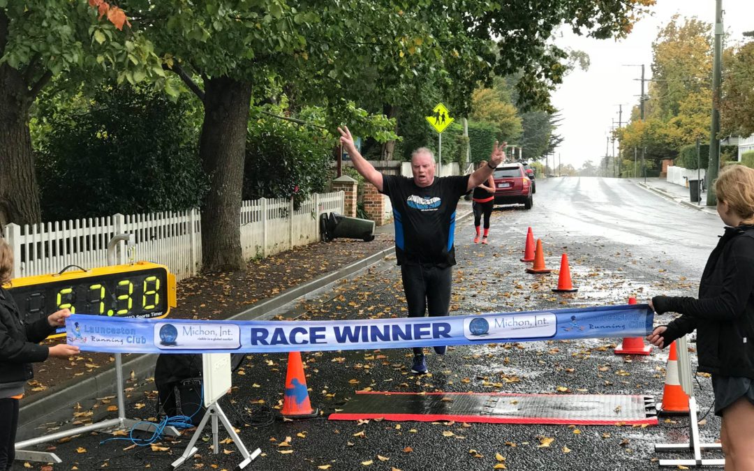 Luke braves the wild weather to win in Evandale!