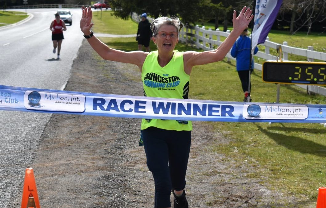 Anne Davies crosses the line first on the new Grindelwald course..