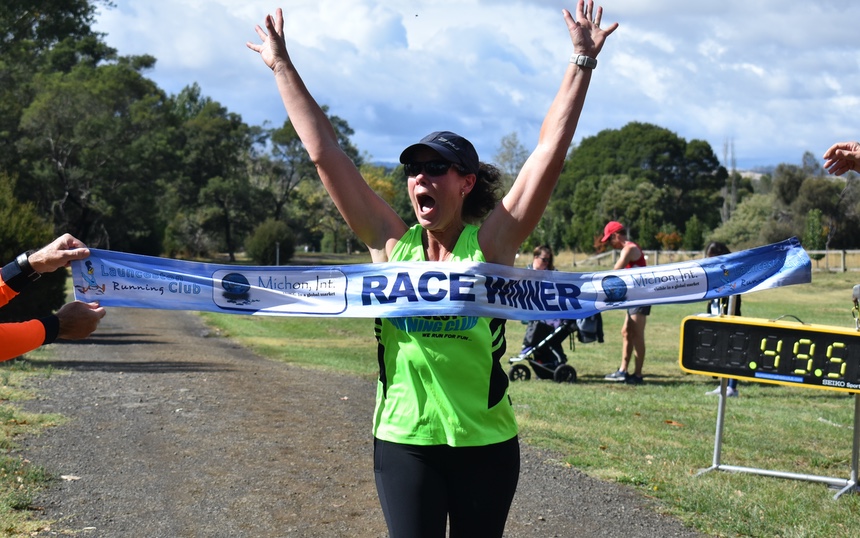 Annie Loader grabs the first race of 2021